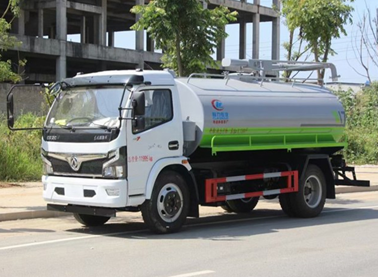 東風(fēng)大多利卡9方吸糞車